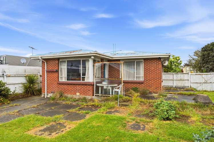 351 Breezes Road Aranui_5