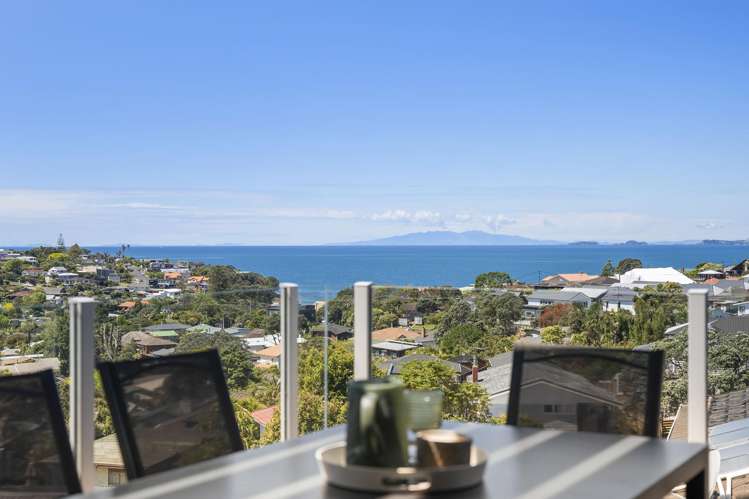 19 Sunrise Avenue Murrays Bay_1