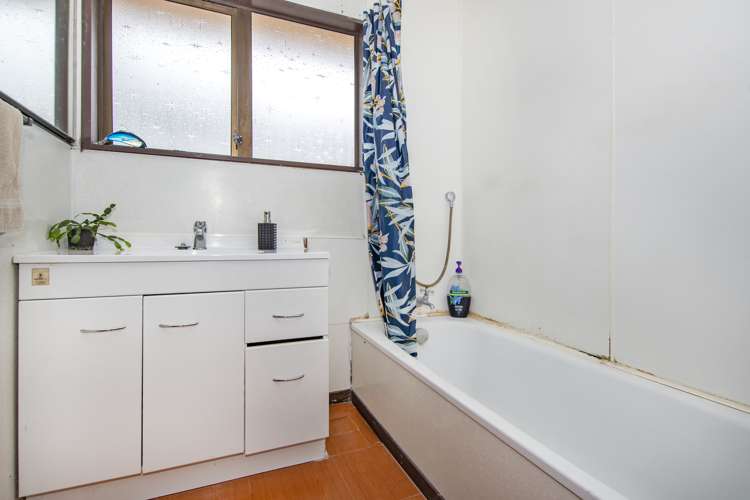 54 Eureka Place Parahaki_12
