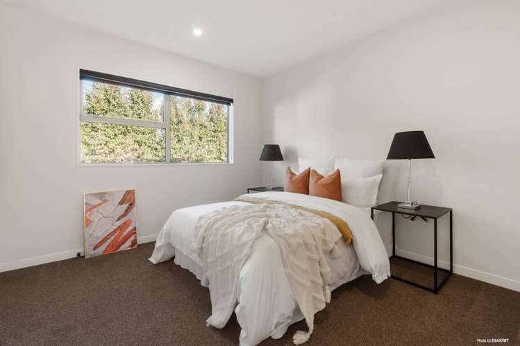 14 Whaley Greens Millwater_16