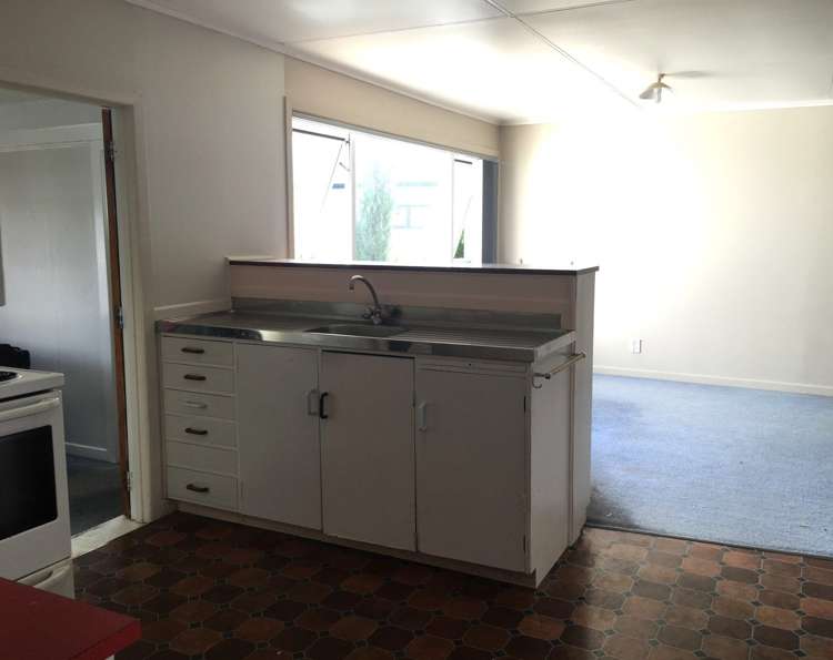 93 Henderson Valley Road Henderson_3