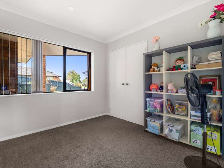 11 Saralee Drive Manurewa_8