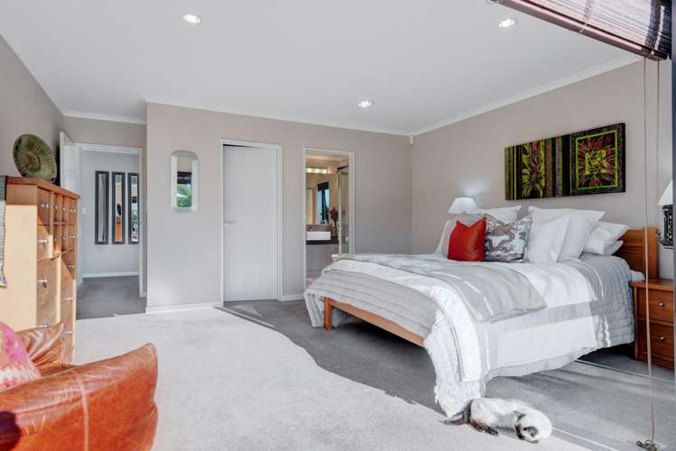 5 Columbia Crescent Beachlands_12