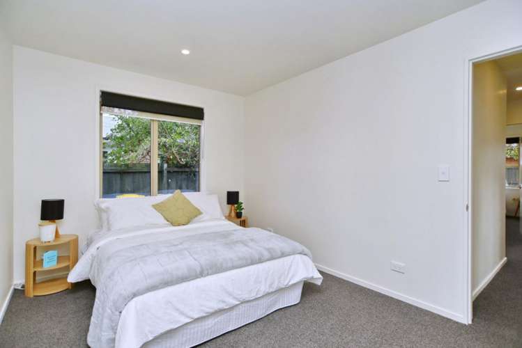 95 Gayhurst Road Dallington_17