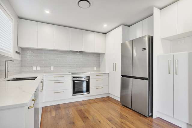 2/6 Timbertop Lane Saint Martins_4