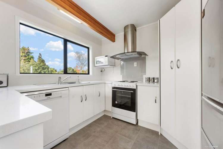 2/19a Woodvale Road Glen Eden_5