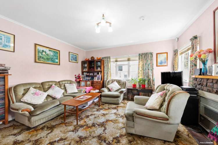 42 Fruitvale Road New Lynn_7