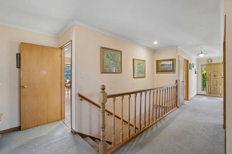 411 Peninsula Road Kelvin Heights_12