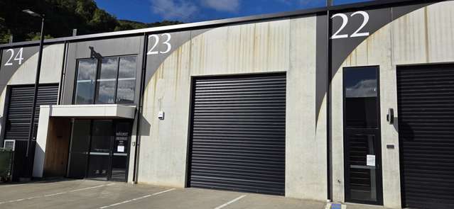 High-Quality Unit in Prime Gracefield Location