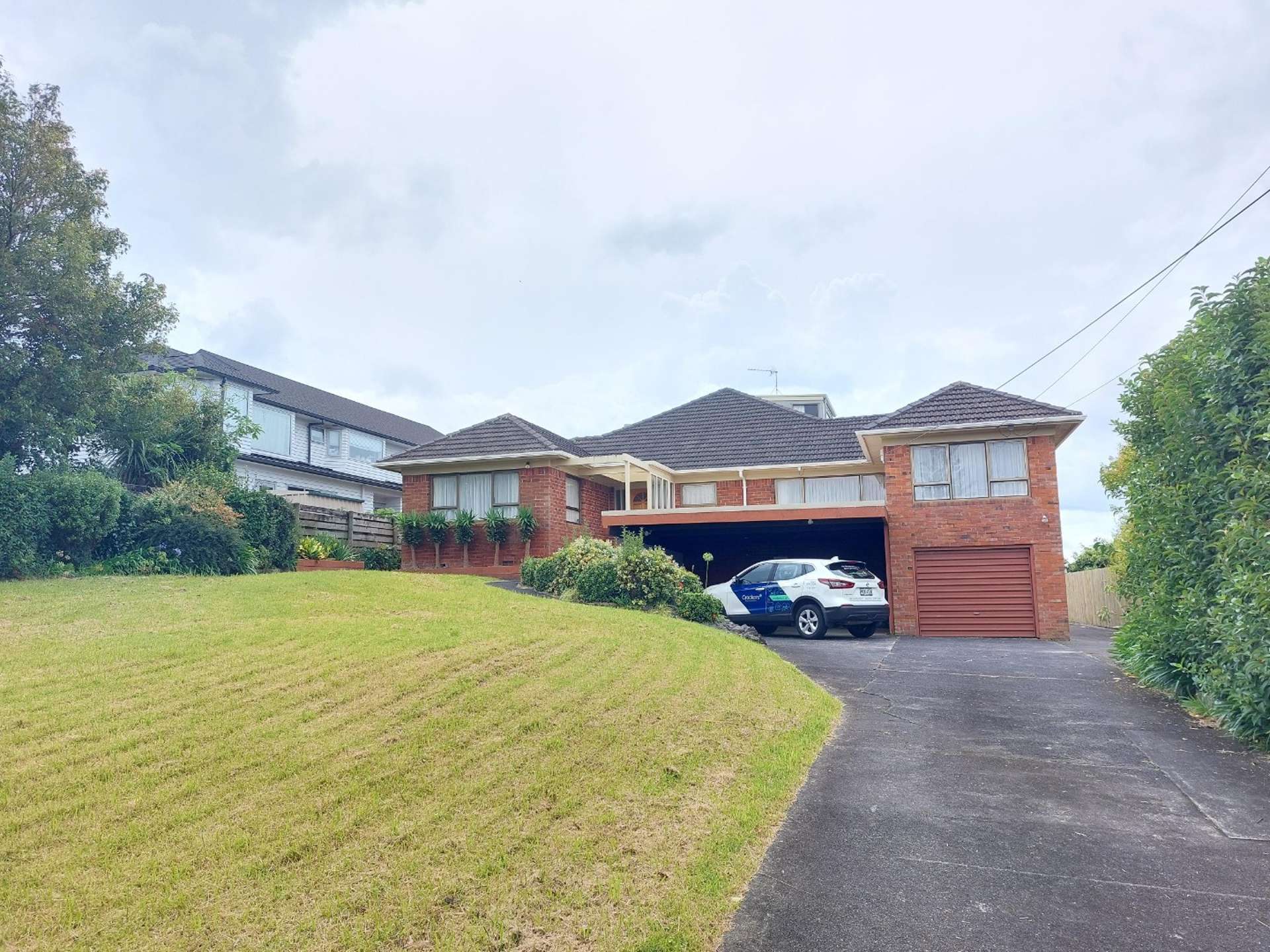 8 Beach Road Mellons Bay_0