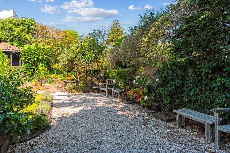 61 Wharemauku Road Raumati Beach_32