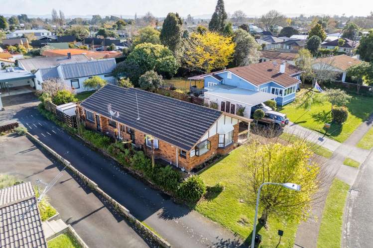 8 Chequers Avenue 1053_3