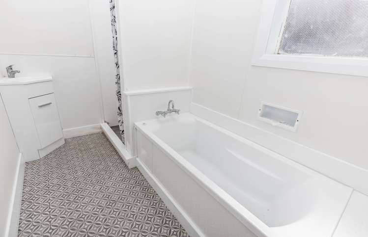 62 Fox Street Cobden_8