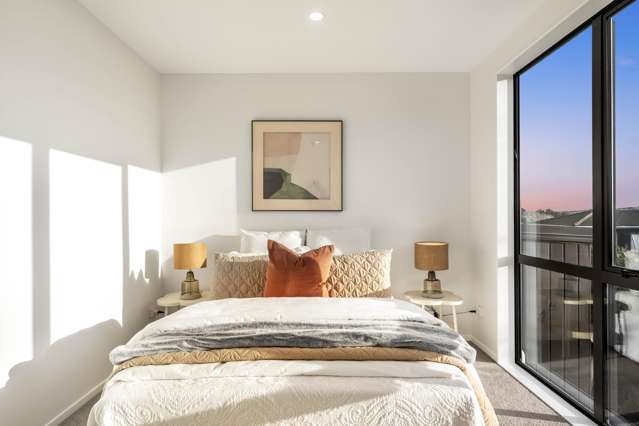 2/36 Thatcher Street Mission Bay_1