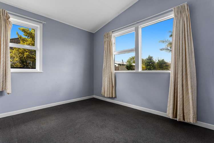 17 River Road Kawerau_10