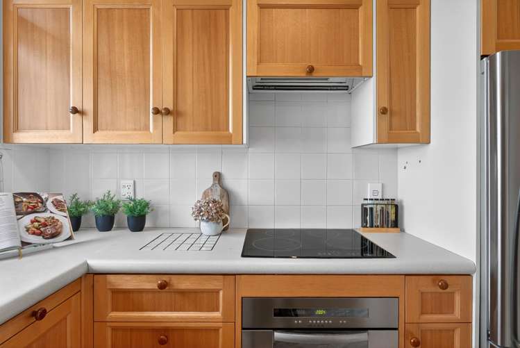 11 and 13 Puketaha Road Swanson_19