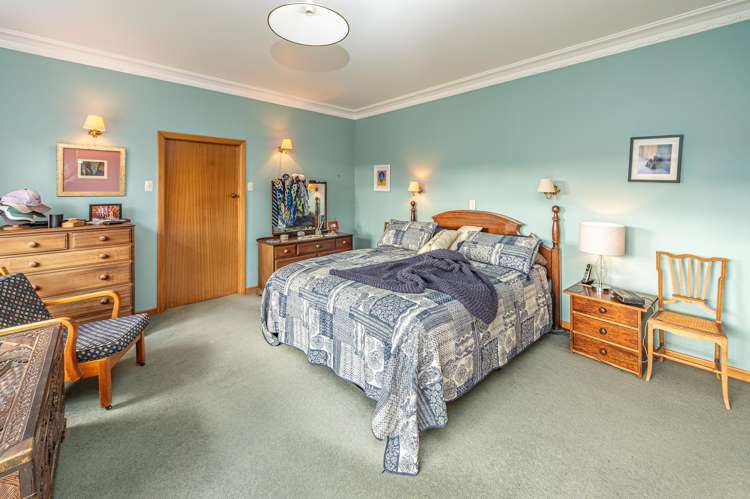 21 Riverbank Road Okoia_14