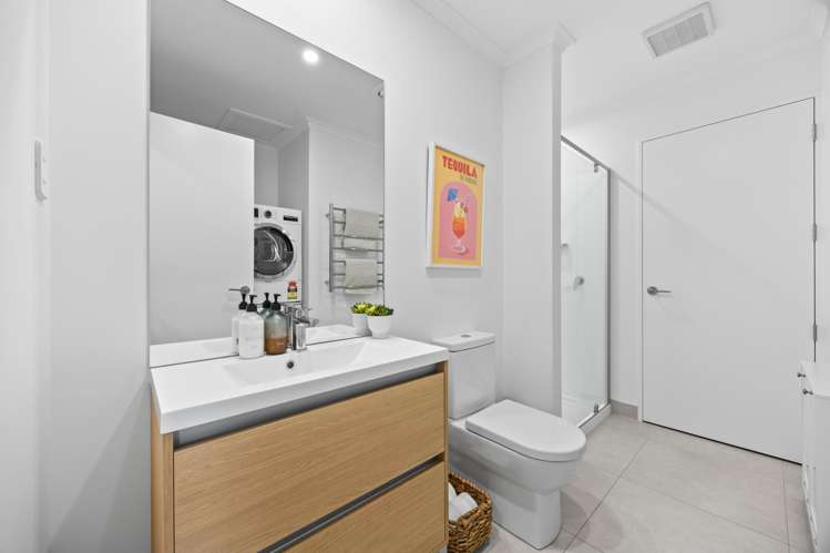 2/73 Hobsonville Point Road Hobsonville_8