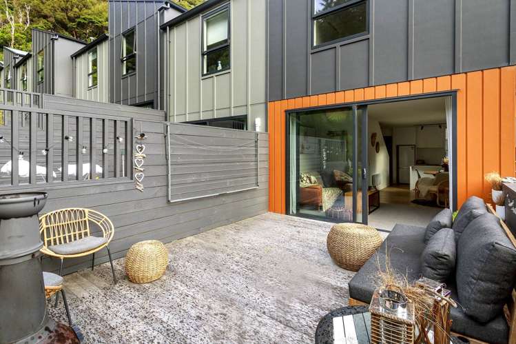 1 Rato Rise Waiwhetu_11