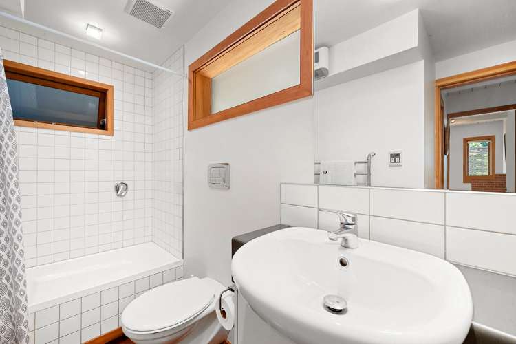 37 Nicholson Road Khandallah_12