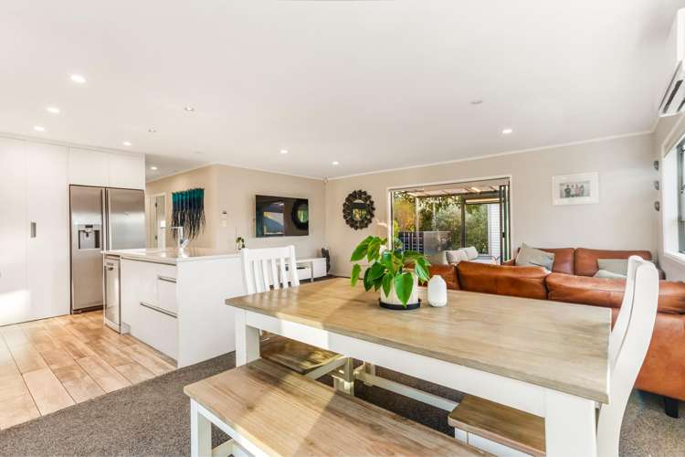 31 Cambridge Road Riverhead_5