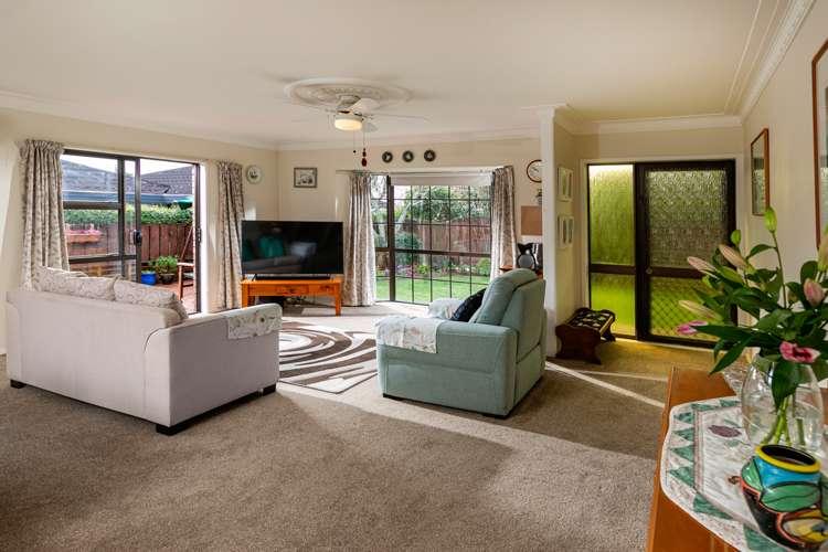 4/66 Rathgar Road Henderson_7