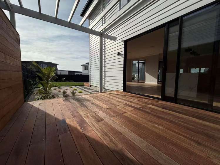 24 Waitai Close Long Bay_1