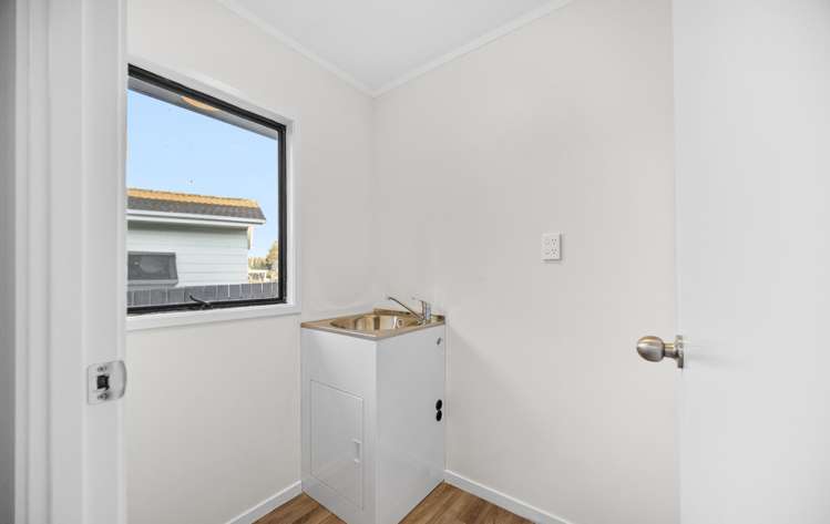 53 Burundi Avenue Clendon Park_15