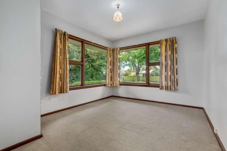 59 Woodbury Street Russley_5