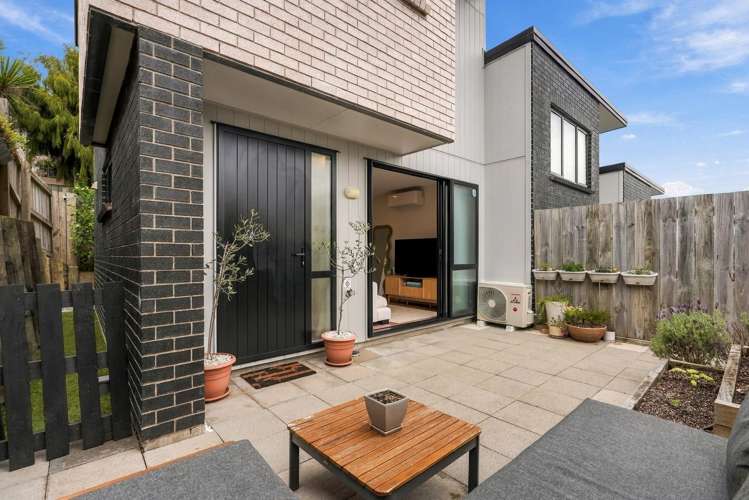 1 Tokai Place Glen Eden_9
