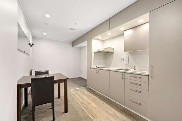 8D/35 Johnston Street Wellington Central_3