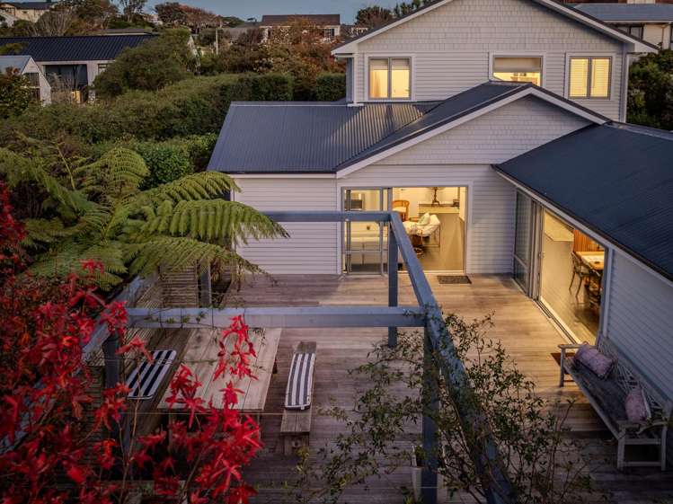 8 Lochiel Road Khandallah_1