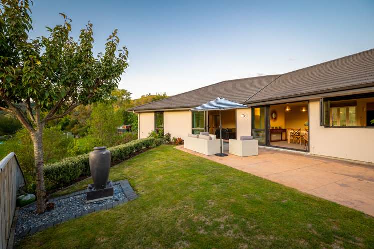 8 Sanctuary Drive Stoke_18