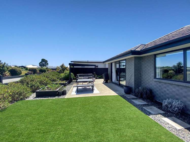 66 Sunline Av Lincoln_17