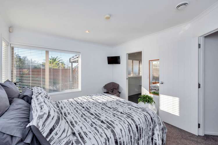 15 Russett Grove Henderson_26