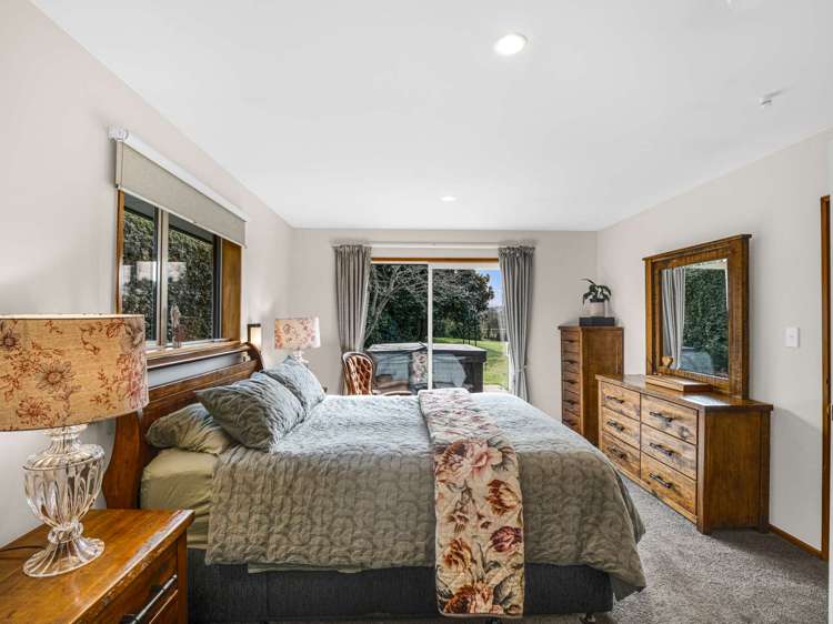 1731 Cust Road Cust_10