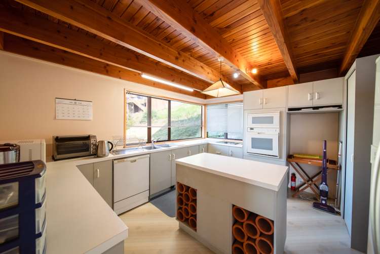 128 Wynyard Crescent Fernhill/Sunshine Bay_10