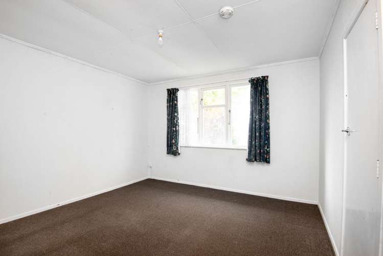 42 Kaituna Street Waitangirua_9