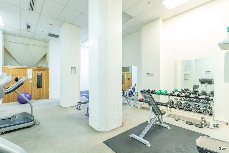 10J/23 Emily Place City Centre_11