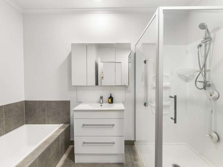 6/107 Edinburgh Street Pukekohe_6