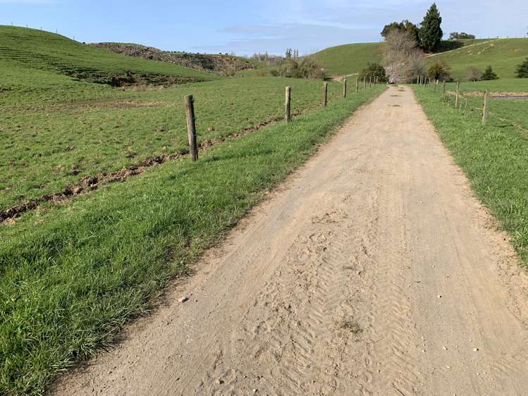 895 Bird Road Stratford_20