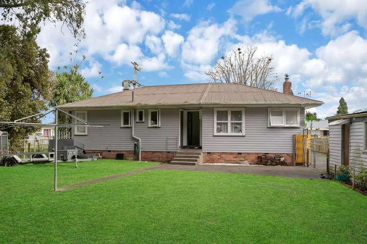 48 Sutton Crescent Papakura_16