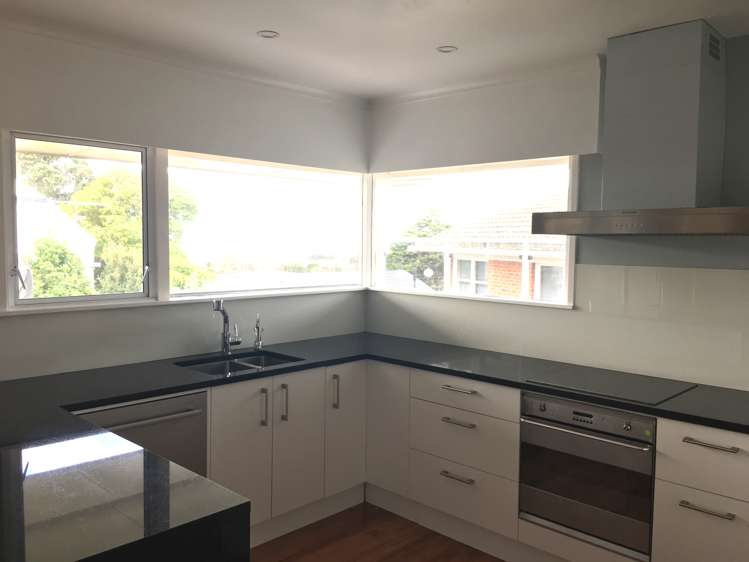 18 Jaemont Avenue Te Atatu South_6