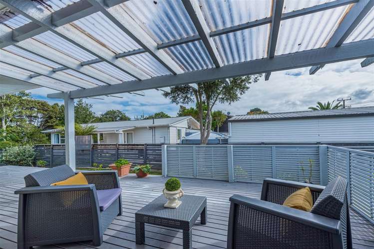 214 Glengarry Road Glen Eden_2