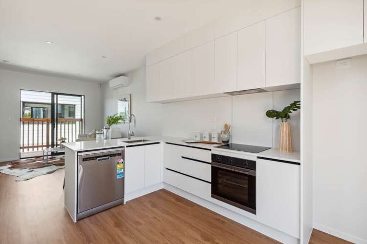 12B Woodhouse Place West Harbour_13