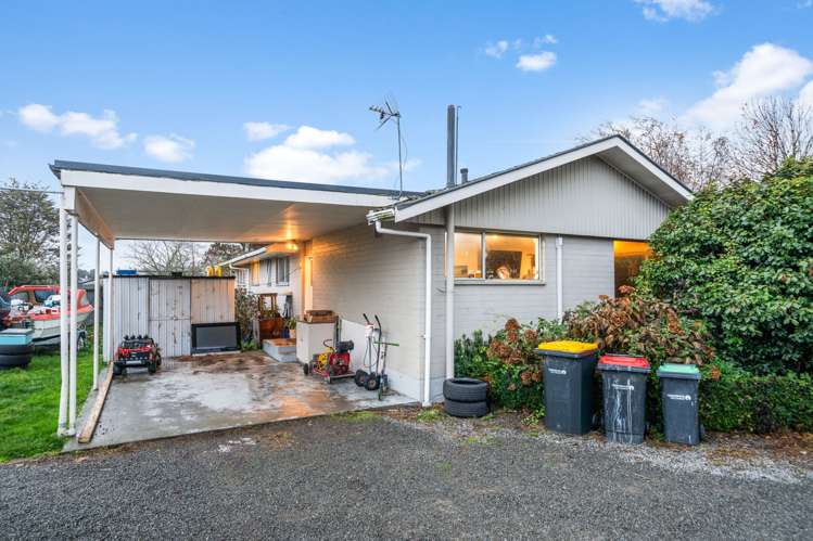 21 De Bloge Place Burwood_20