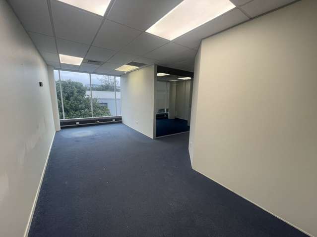 suite 2/2 Kalmia Street Ellerslie_2