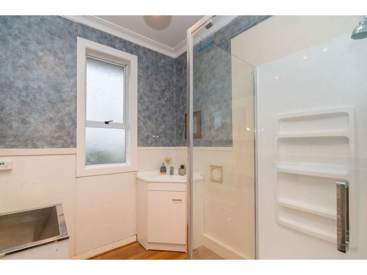 117 Riselaw Road Calton Hill_19