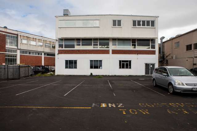 Great value office for lease in Panmure