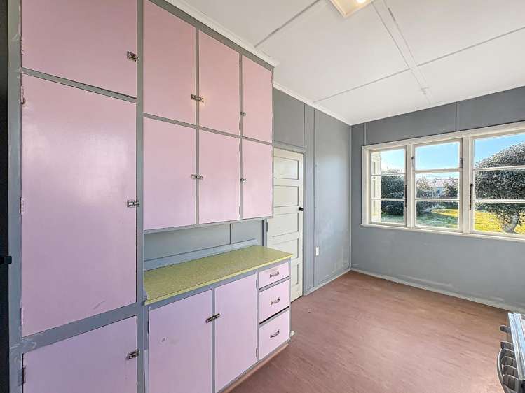 20 Swiss Avenue 1208_8